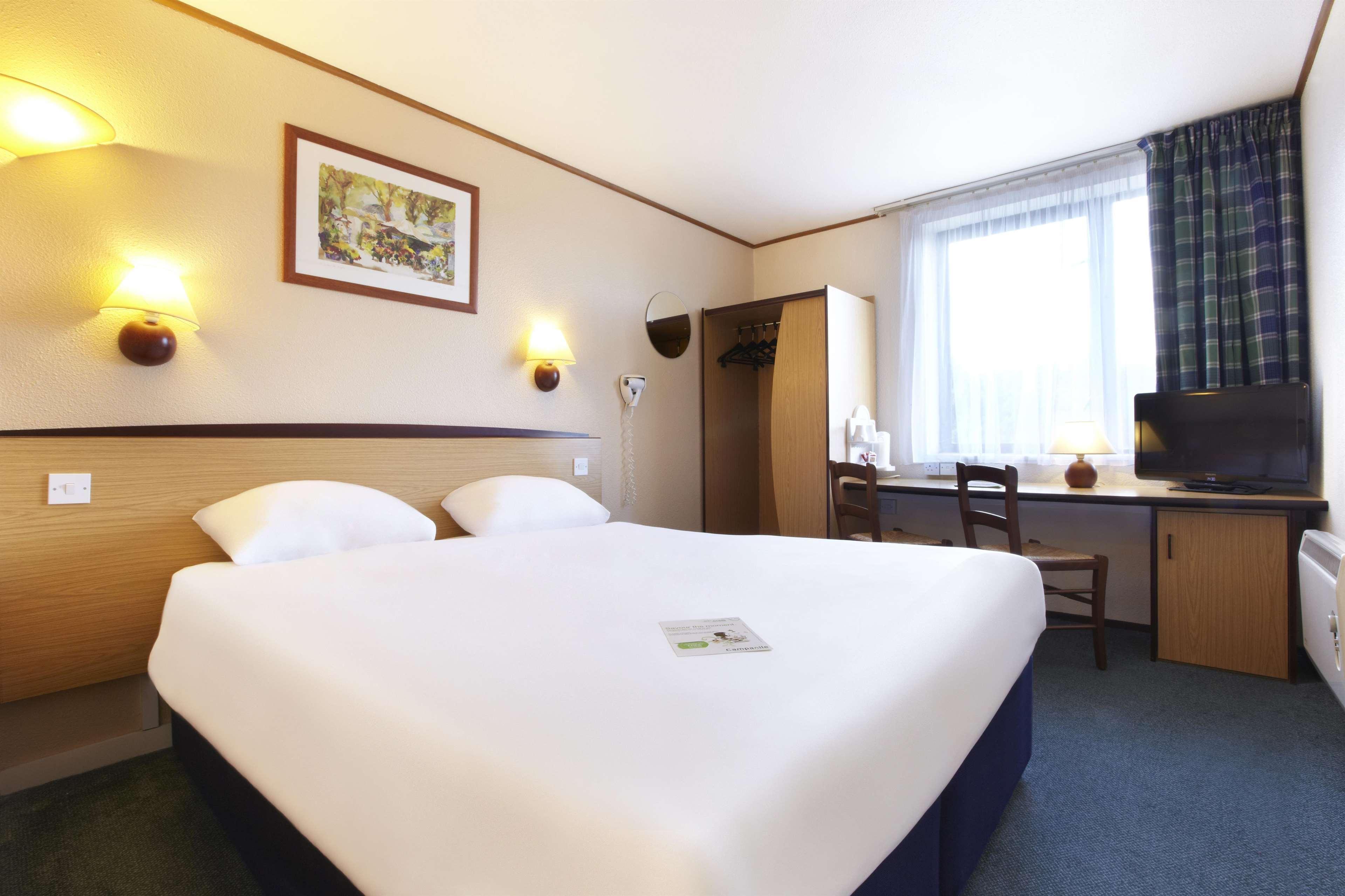 Campanile Hotel - Washington Washington  Exterior foto