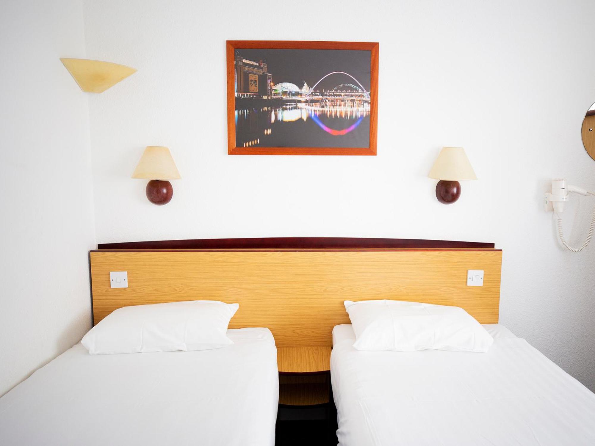 Campanile Hotel - Washington Washington  Exterior foto